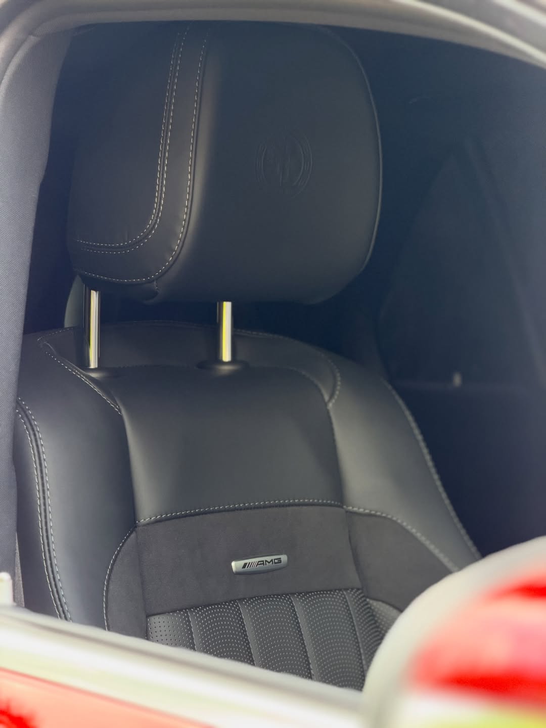 2022 Mercedes-Benz GLE 63 S AMG interior photo 3